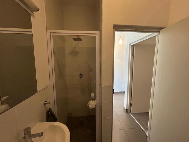 To Let 1 Bedroom Property for Rent in Gardens Western Cape